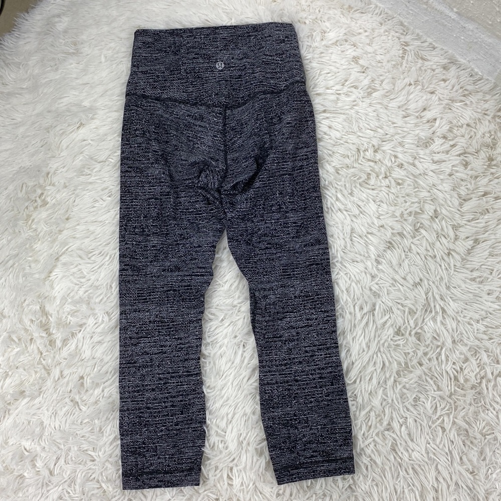 Lululemon Align Crop *21" Twillines Ice Grey Black - Picture 6 of 6